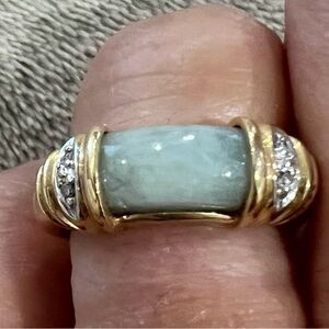 Elegant Gold and Jade Ring